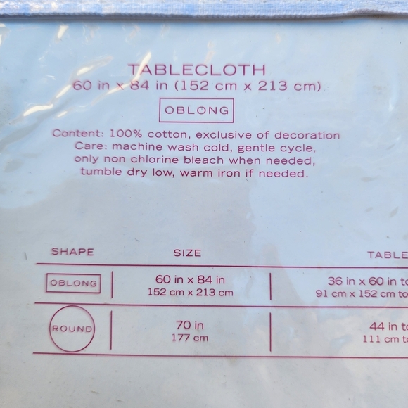 Isaac Mizrahi white polka dot tablecloth NWT - Picture 3 of 8